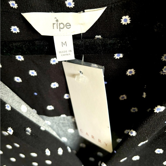 Ripe maternity dress, BNWT (size medium) - Picture 3 of 3